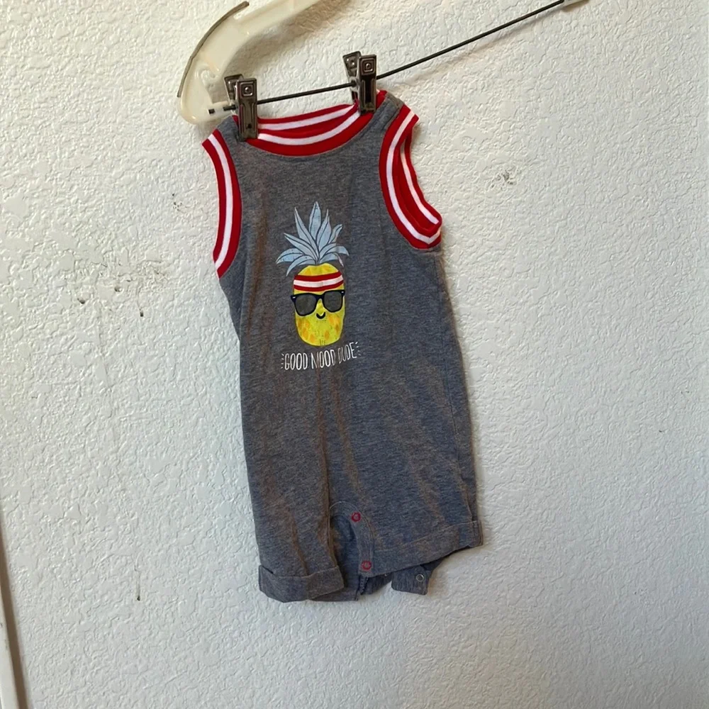 Cat and jack sleeveless shortall 6-9 months